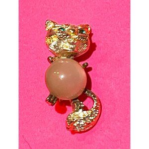 Vintage Gold Tone Jelly Belly Cat Brooch Emerald and Clear Rhinestone Accents